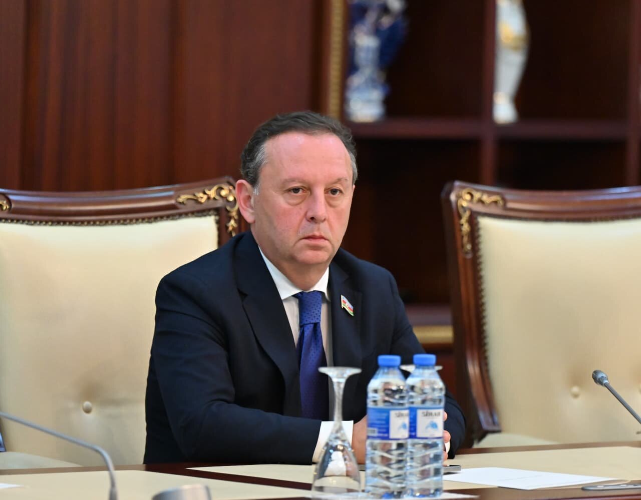 İlham Əliyev Heydər Əliyevin dil siyasətini uğurla davam etdirir