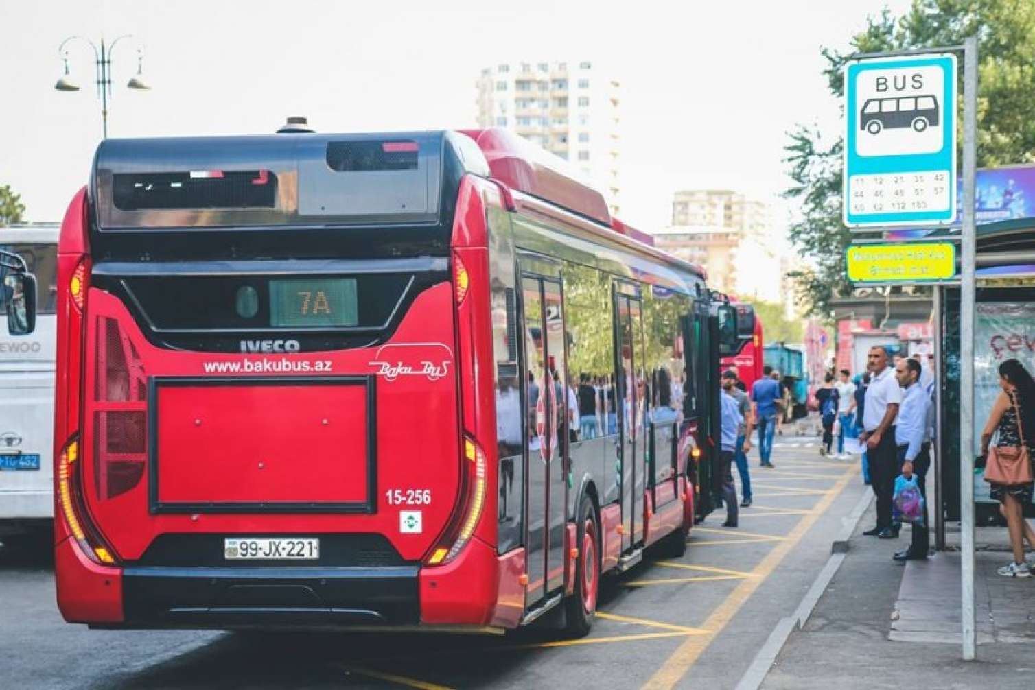 May ayında altı gün ictimai nəqliyyat bu şəxslər üçün pulsuz olacaq
