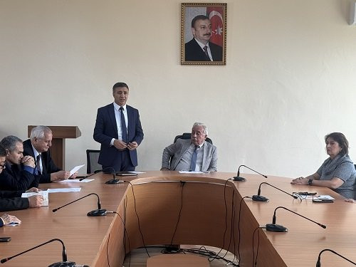 Türkoloji qurultayın ideoloji-fəlsəfi aspektləri və çağdaş türk dünyası” mövzusunda ümuminstitut seminarı keçirilib