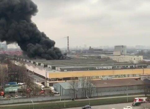 Türkiyədə fabrik yandı